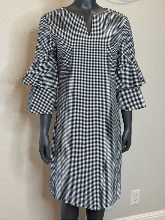 J Mclaughlin Dresses & Skirts - J. McLaughlin Letty Gingham Ruffle Bell Sleeve Sheath Dress Navy White size M